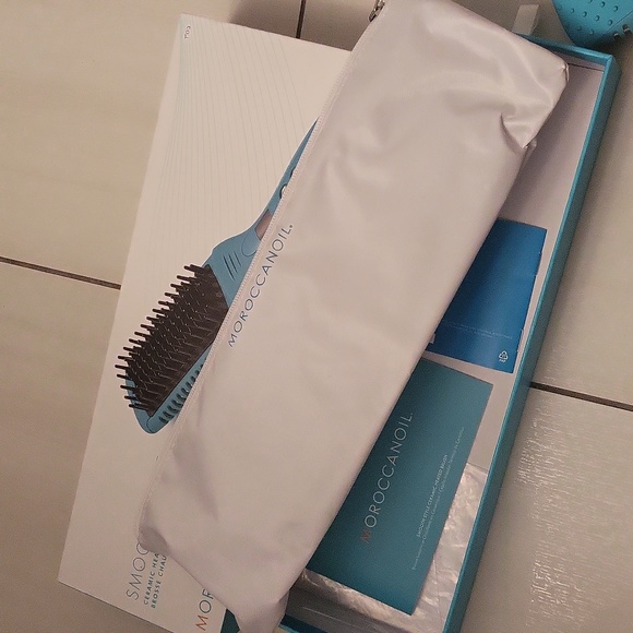 MOROCCAN OIL HEATED CERAMIC BRUSH - Picture 6 of 6